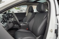 2025款艾瑞泽8 Pro 2.0T 尊享型