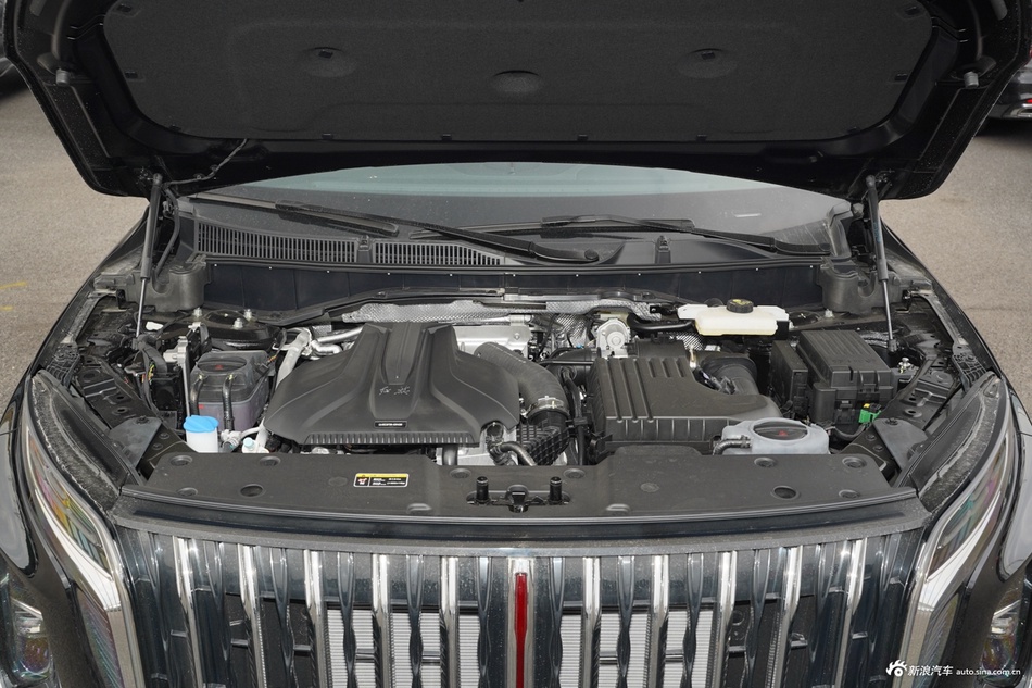 2025款红旗HS7 PHEV 2.0T 四驱200万辆纪念版