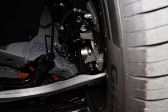 2026款极狐 阿尔法T5 增程 215 元境智行版