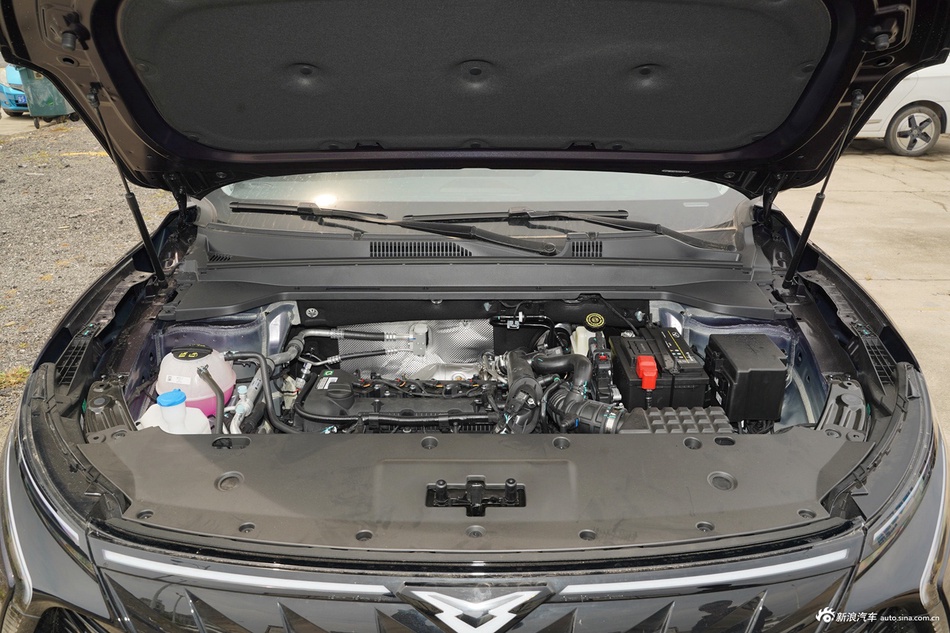2025款凯翼昆仑 1.5T 山峰版 5座