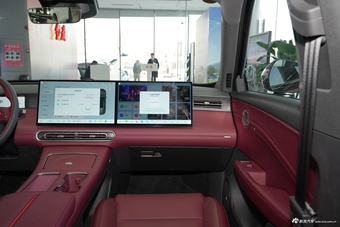 2026款红旗HS6 PHEV 240智混版