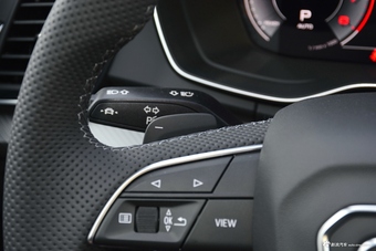 2021款奥迪Q5L Sportback上市特别版