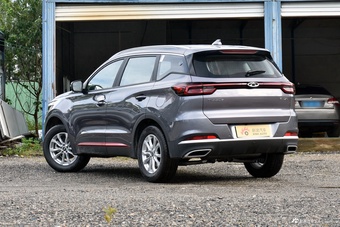 2025款瑞虎7 卓越版 1.5T CVT全球版