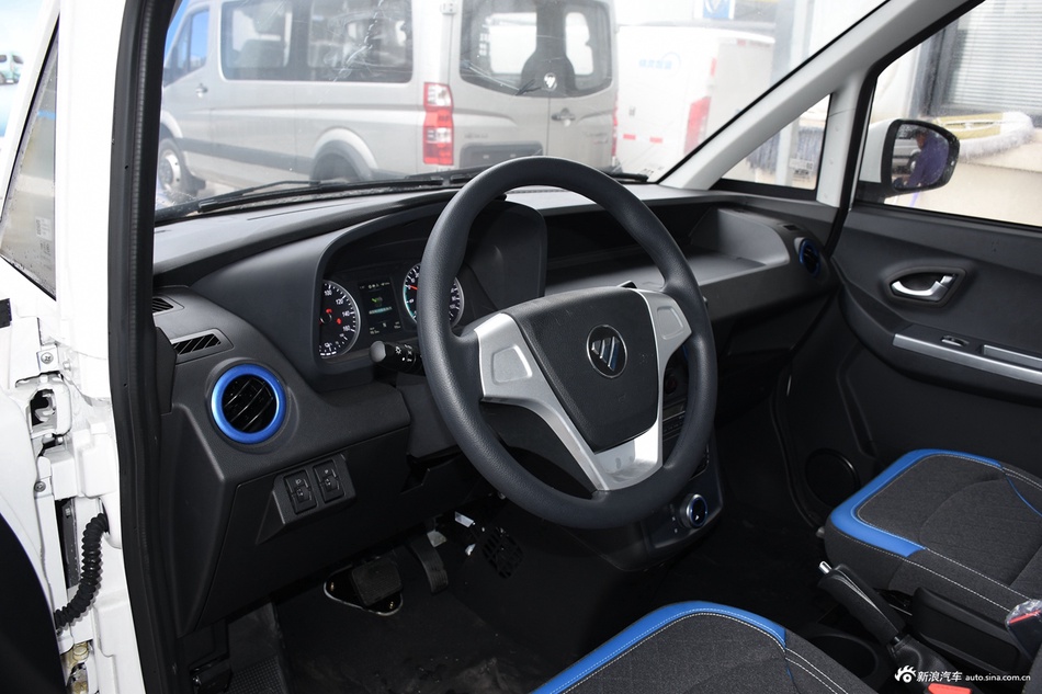 2024款智蓝精灵E7纯电动厢式运输车亿纬锂能41.86kWh