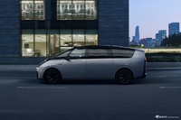 2024款理想MEGA Max官图