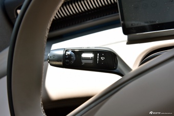 2025款小鹏X9 740超长续航 Max