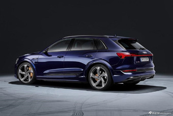 2021款奥迪e-tron S官图