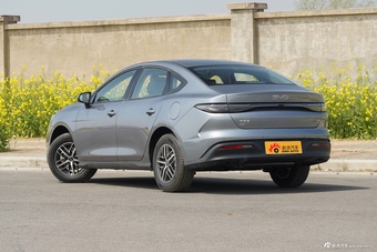 2026款海豹05 DM-i 210KM尊贵型