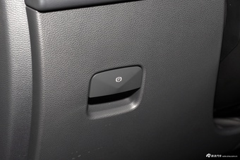 2026款极狐 阿尔法T5 增程 215 元境智行版