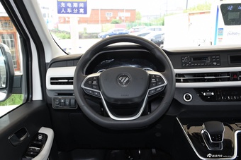 2024款图雅诺大V智蓝 多功能版 长轴低顶7座