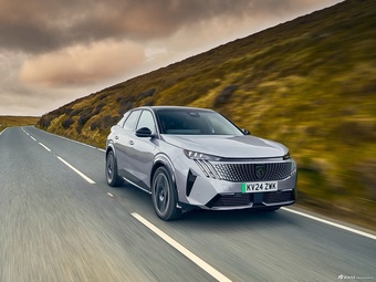 2024款标致E-3008 GT 英国版