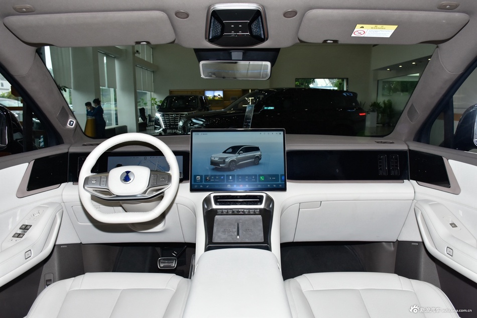 2026款腾势N8L 旗舰型