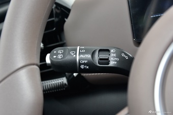 2026款五菱星光560插电 125km 豪华型