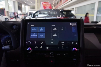 2025款威尔法 皇冠 双擎 2.5L 墨金版