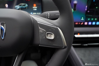 2026款至境E7 1600 超满配Turbo版