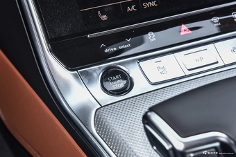 2024款奥迪A7L 45 TFSI quattro 奢享型