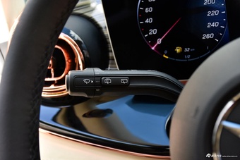 2025款维努斯 2.0T 威赫纪念版