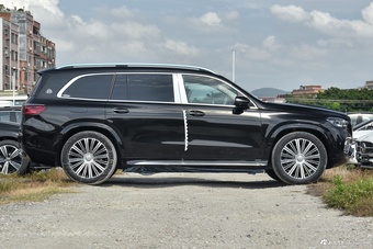 2026款迈巴赫GLS 480 4MATIC 礼逸版