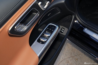 2026款奔驰E级 260 L 经典型