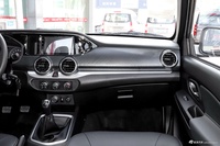 2021款锐骐2.4L手动汽油四驱舒享版基型车2TZD