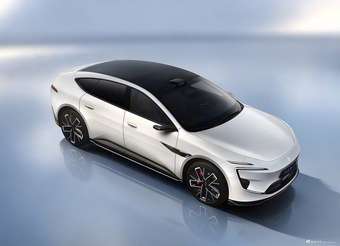 2026款阿维塔12 纯电版 三电机 官图