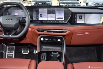 2026款奥迪Q5L 智混豪华版