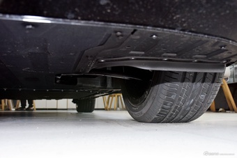 2025款零跑B01 650激光雷达版