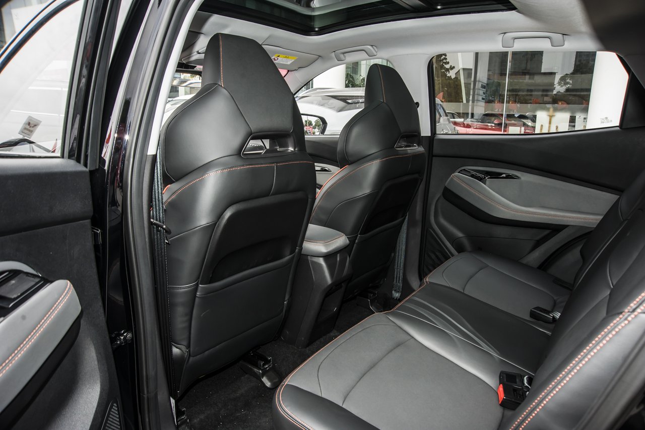 2020款宝骏RS-3 1.5L CVT 24小时在线豪华型