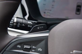 2025款宋PLUS DM-i 智驾版 DM-i 112KM尊荣型