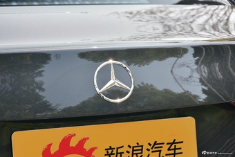 2025款奔驰C级 改款 C 260 L 运动版