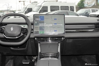 2024款睿蓝7 605km 荣耀版
