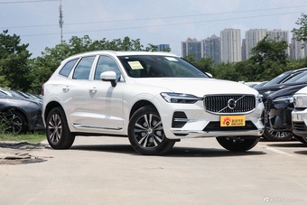 2025款沃尔沃XC60 B5 四驱智逸豪华版