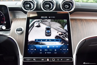 2025款奔驰GLC改款 300 L 4MATIC 动感型 7座