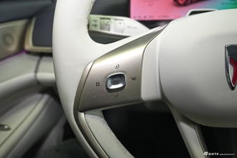 2025款至境L7 艾维亚