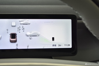 2025款零跑B01 650激光雷达版