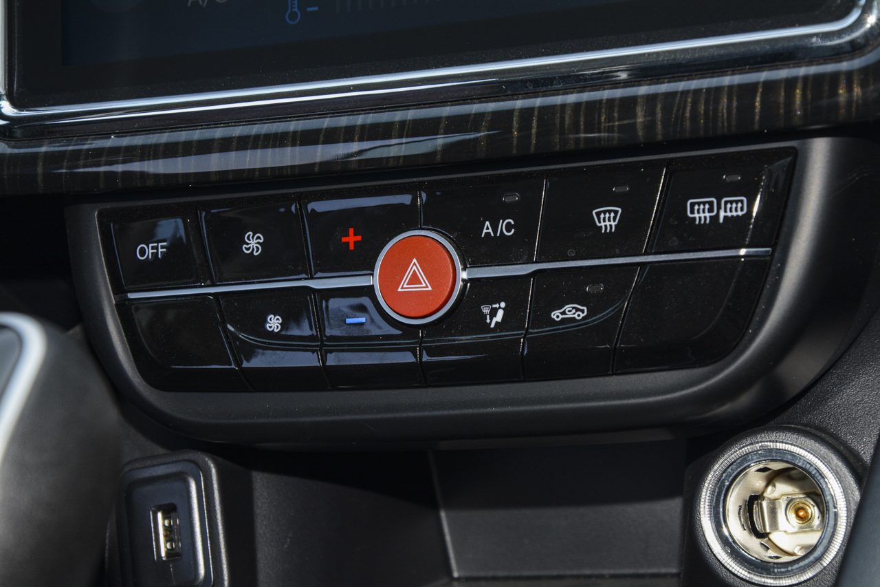 2019款斯威X7 1.8L手动舒适版7座