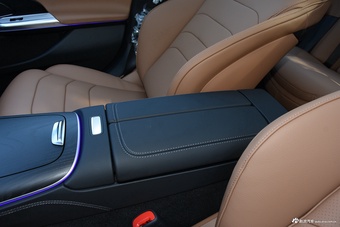 2025款奔驰E级 E 300 L 时尚运动型