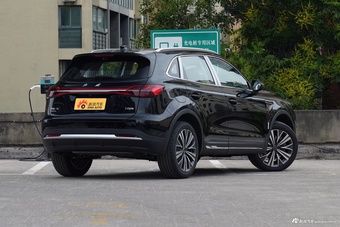 2027款红旗HS5 2.0T 四驱旗享Pro版