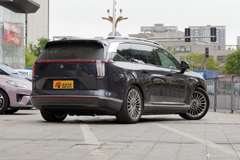 2025款昊铂HL 700 Ultra六座四驱激光雷达版