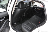 2022款奔腾B70 1.5T 自动尊享型