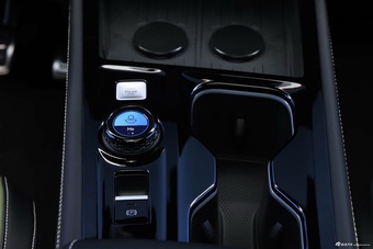 2027款大众Atlas Cross Sport SEL 4MOTION R-Line
