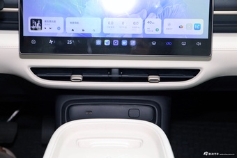 2025款极狐T1 基本款