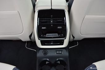 2021款宝马X7 xDrive40i 行政型豪华套装