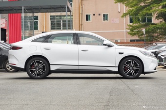 2025款秦L EV 545KM云辇型