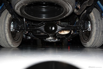 2026款长城炮 2.4T商用炮自动柴油四驱精英型长箱