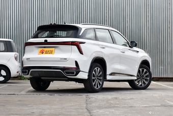 2026款长安CS75 PLUS 智慧冠军版 1.5T 新蓝鲸 智航型