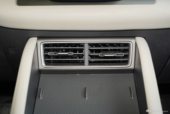 2025款比亚迪元UP 301KM领航型