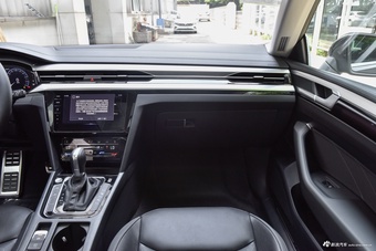 2025款一汽-大众CC 改款 猎装车 380TSI 猎心 众享款