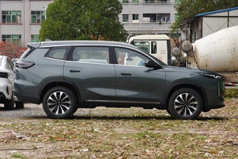 2025款瑞虎8 PLUS 290TGDI DCT豪华型