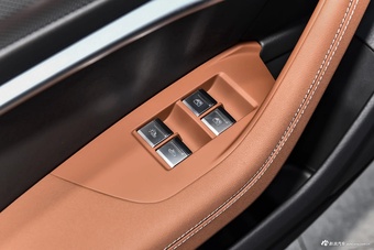 2024款奥迪A7L 45 TFSI quattro 奢享型